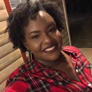 Meet your Posher, Candyce